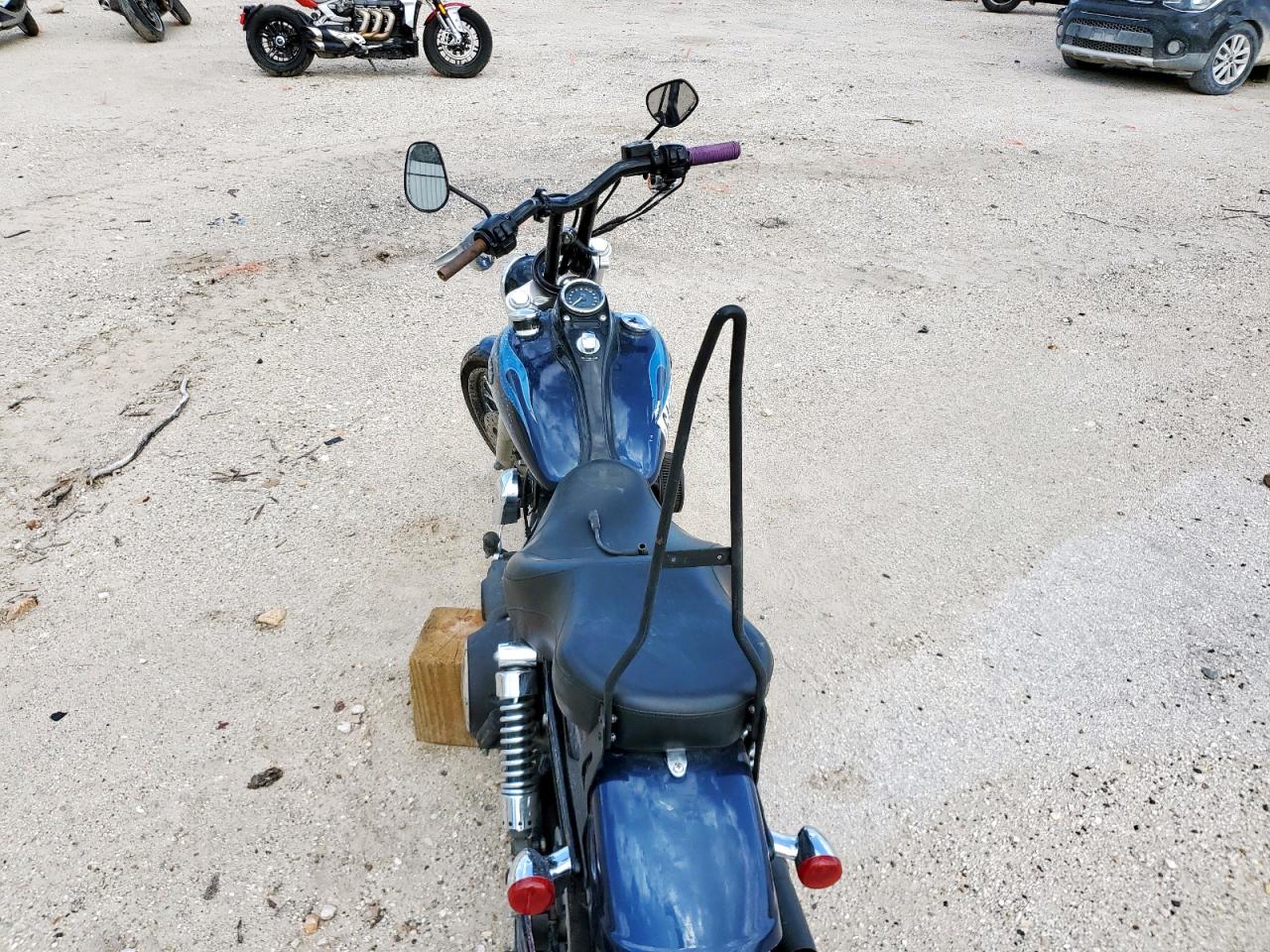 2012 Harley-Davidson Fxdwg Dyna Wide Glide VIN: 1HD1GPM11CC312924 Lot: 64113165