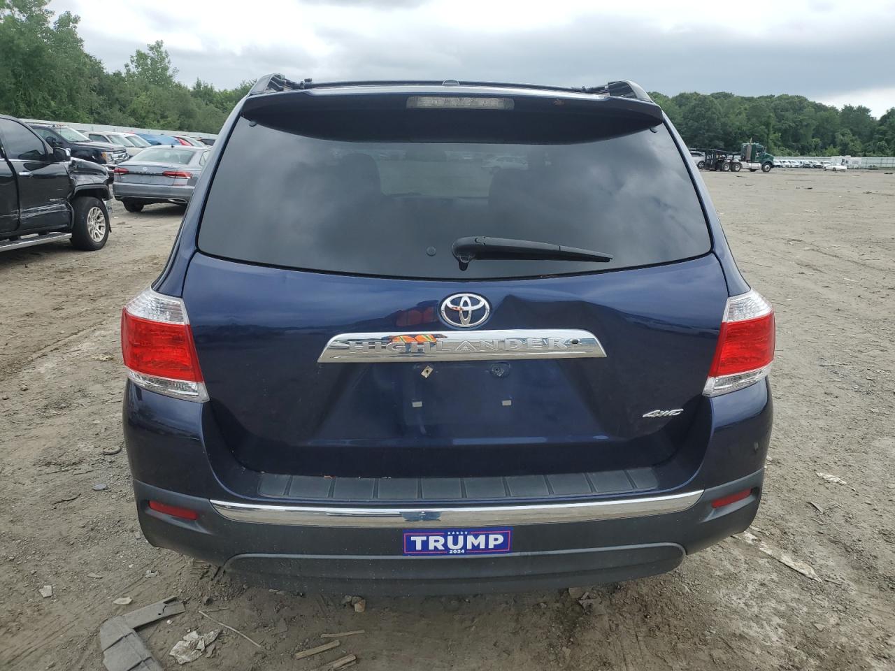 2011 Toyota Highlander Base VIN: 5TDBK3EH0BS057155 Lot: 62636375