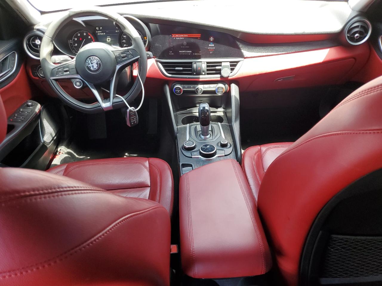 zarfaman5k7598997 ZARFAMAN5K7598997 2019 Alfa Romeo Giulia