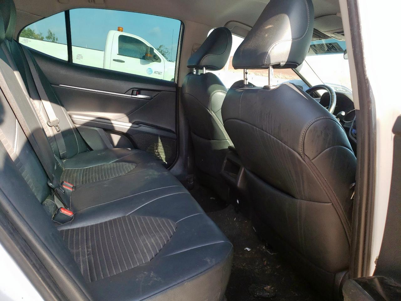 2019 Toyota Camry L VIN: 4T1B11HK7KU211558 Lot: 64284735
