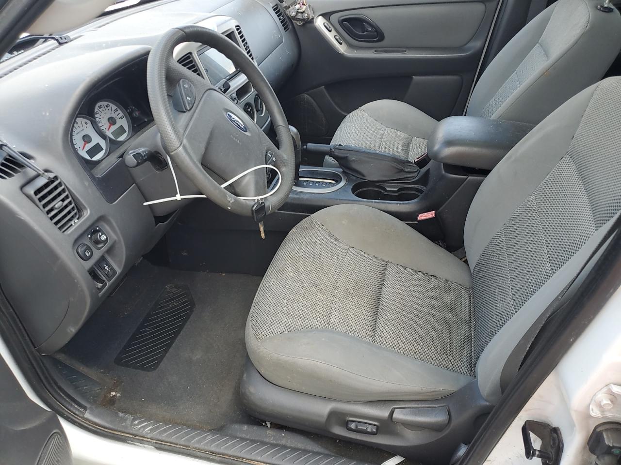 2005 Ford Escape Xlt VIN: 1FMYU03165KB09422 Lot: 63485505