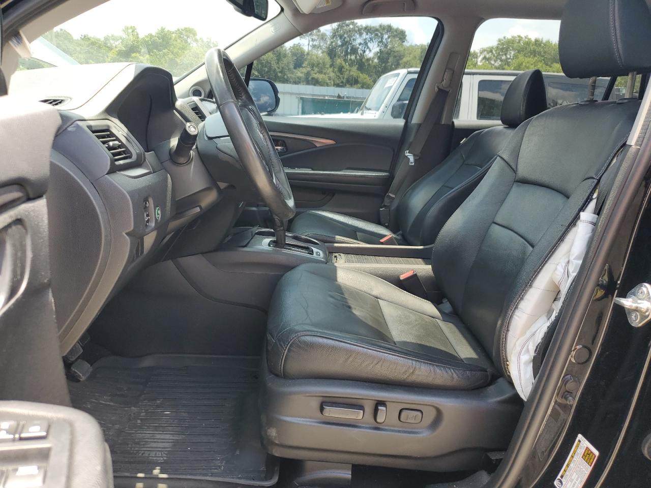2017 Honda Pilot Exln VIN: 5FNYF5H76HB025899 Lot: 63970435