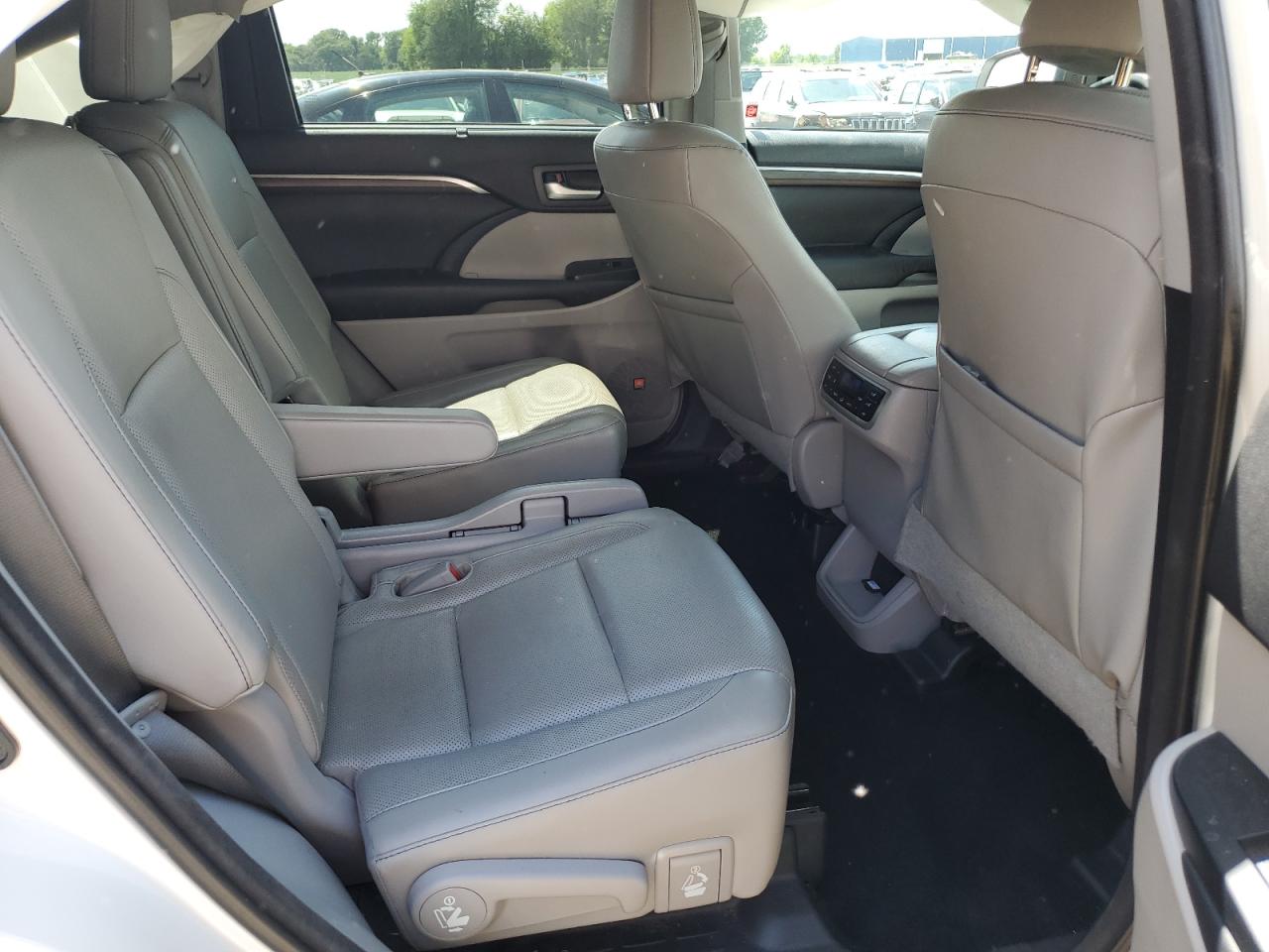 2016 Toyota Highlander Limited VIN: 5TDDKRFH7GS253949 Lot: 64683765