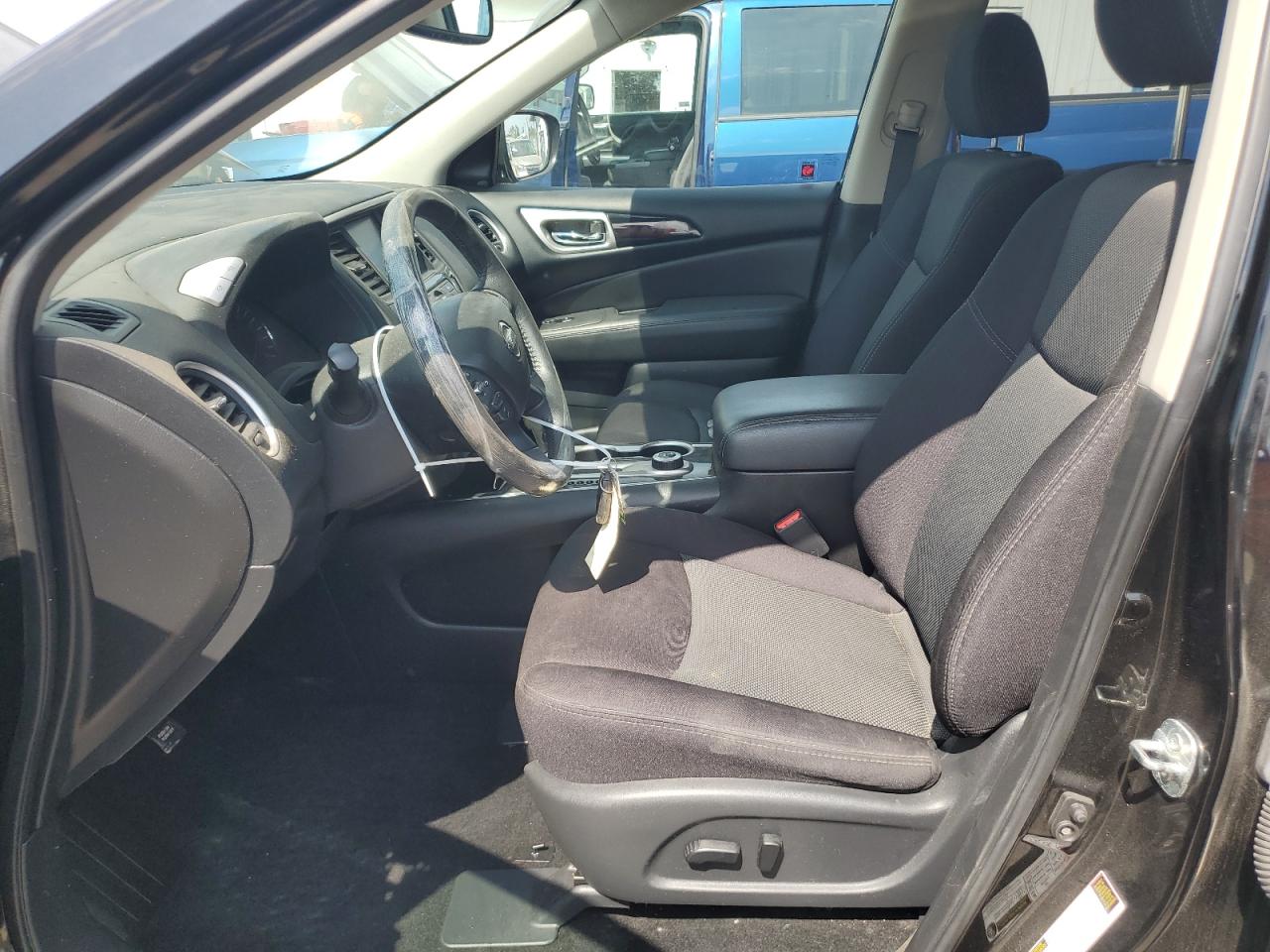 2019 Nissan Pathfinder S VIN: 5N1DR2MMXKC576756 Lot: 64777855