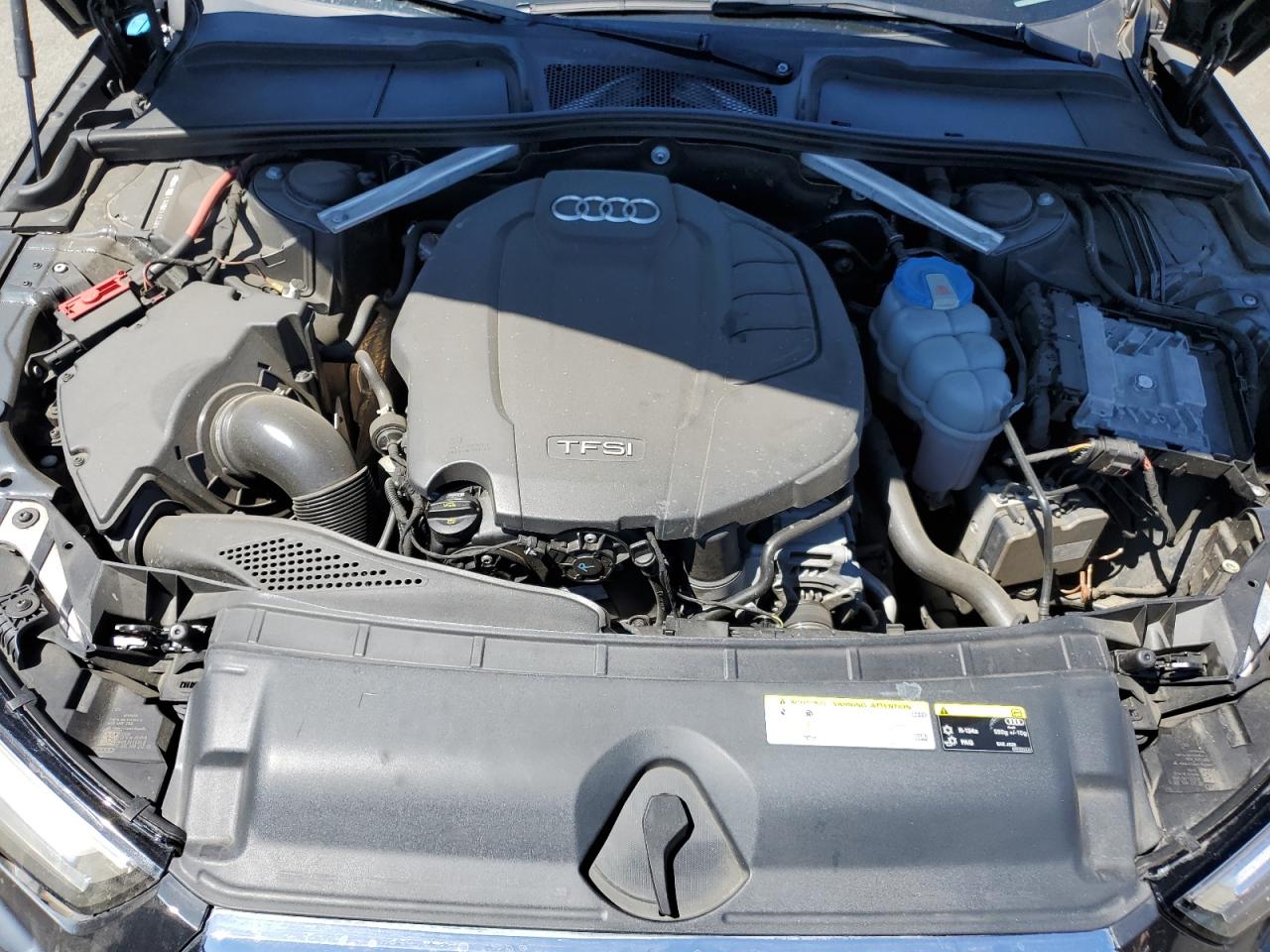 2017 Audi A4 Prestige VIN: WAUFNAF4XHN017038 Lot: 63792805