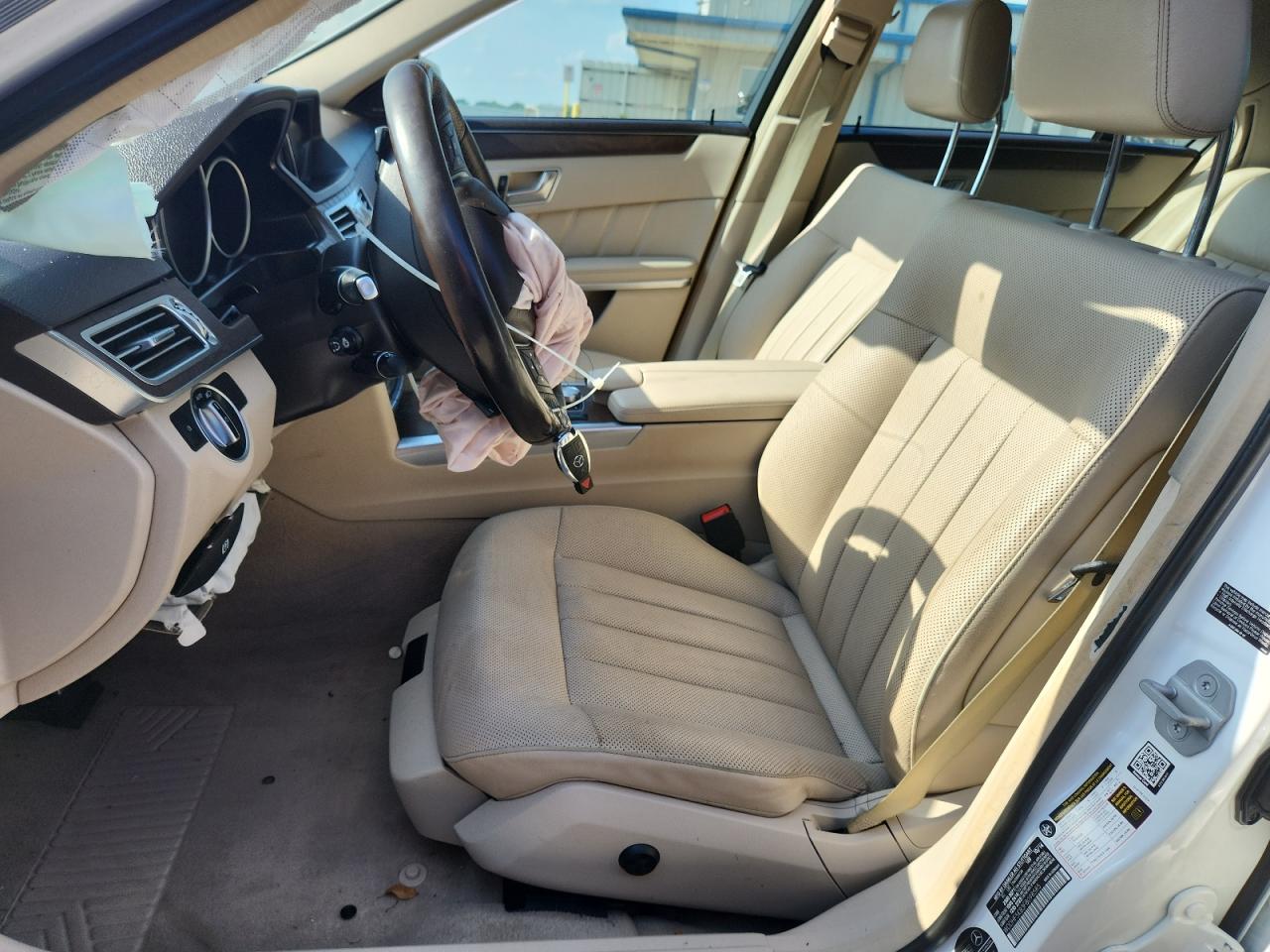 2015 Mercedes-Benz E 350 VIN: WDDHF5KB3FB098585 Lot: 65998495