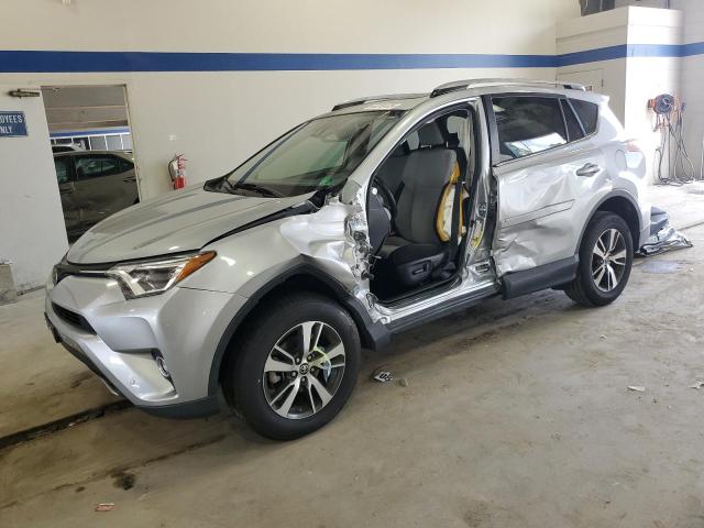  TOYOTA RAV4 2018 Srebrny