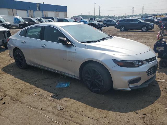  CHEVROLET MALIBU 2018 Srebrny