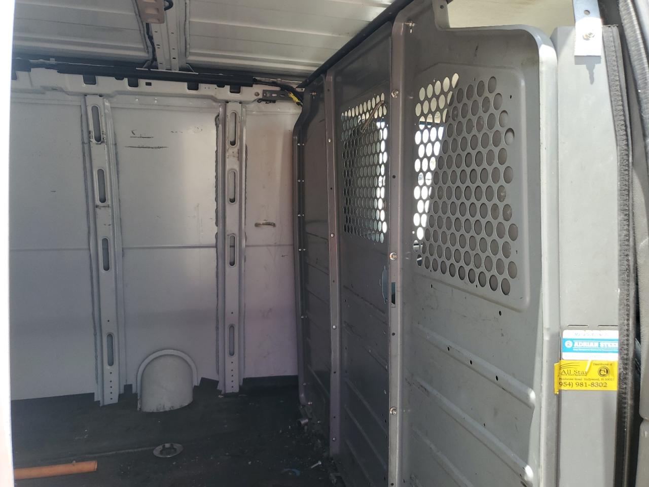 2017 Chevrolet Express G2500 VIN: 1GCWGAFFXH1223420 Lot: 64440575