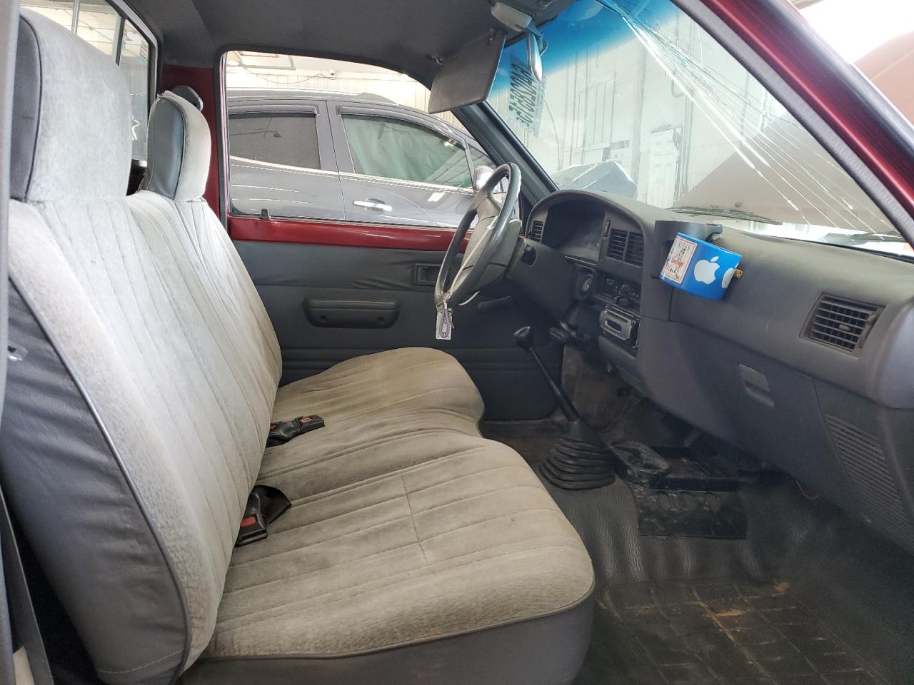 1991 Toyota Pickup 1/2 Ton Short Wheelbase VIN: JT4RN81A2M5101810 Lot: 64028515