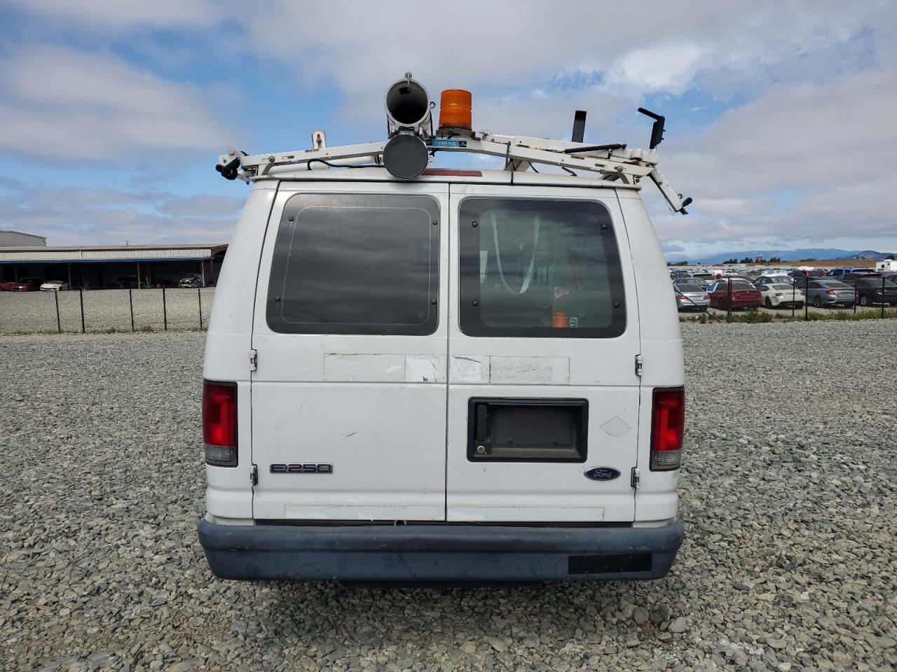 2010 Ford Econoline E250 Van VIN: 1FTNE2EL5ADA10006 Lot: 60139295