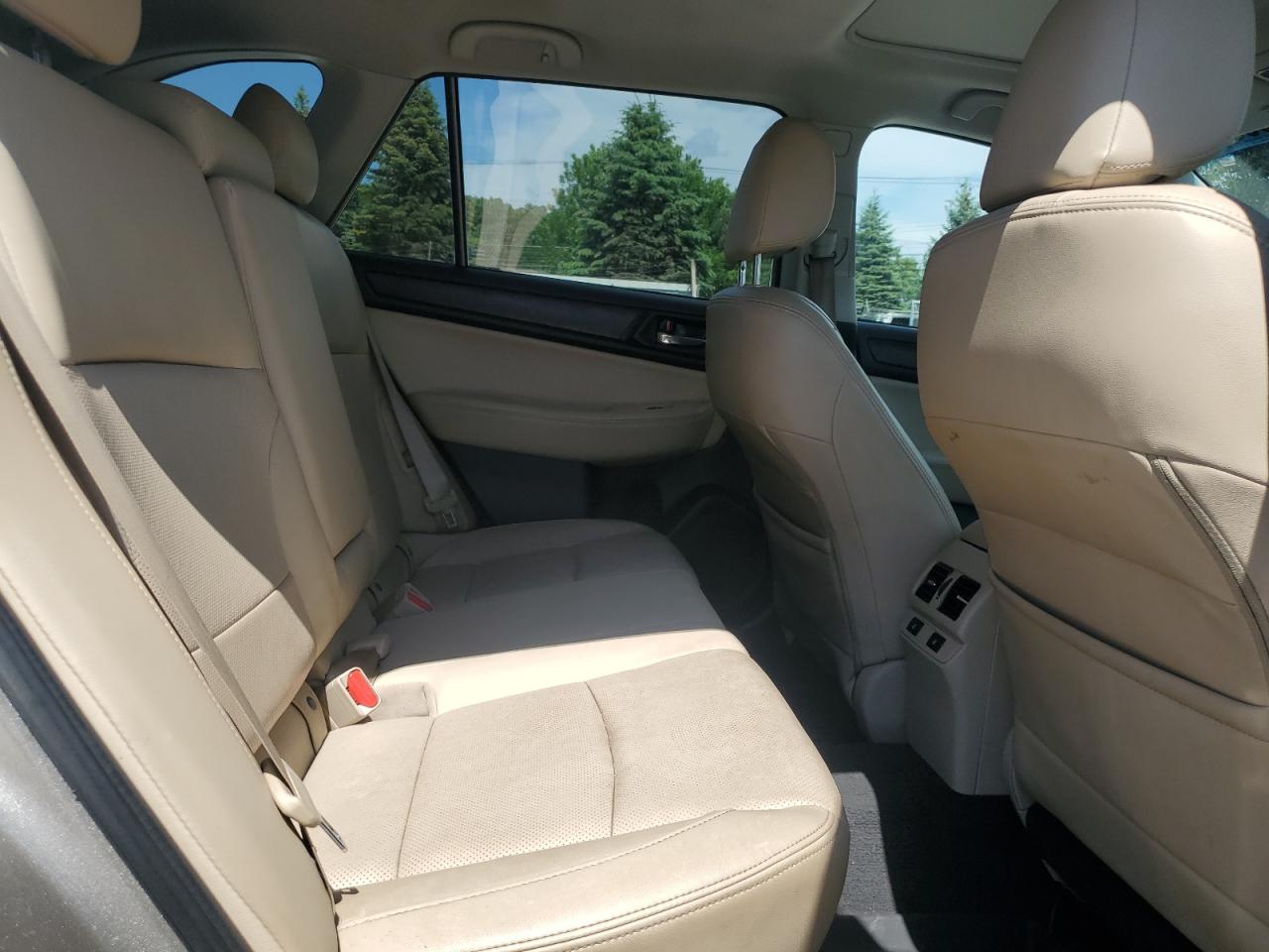 2015 Subaru Outback 2.5I Limited VIN: 4S4BSANC3F3305801 Lot: 62983835