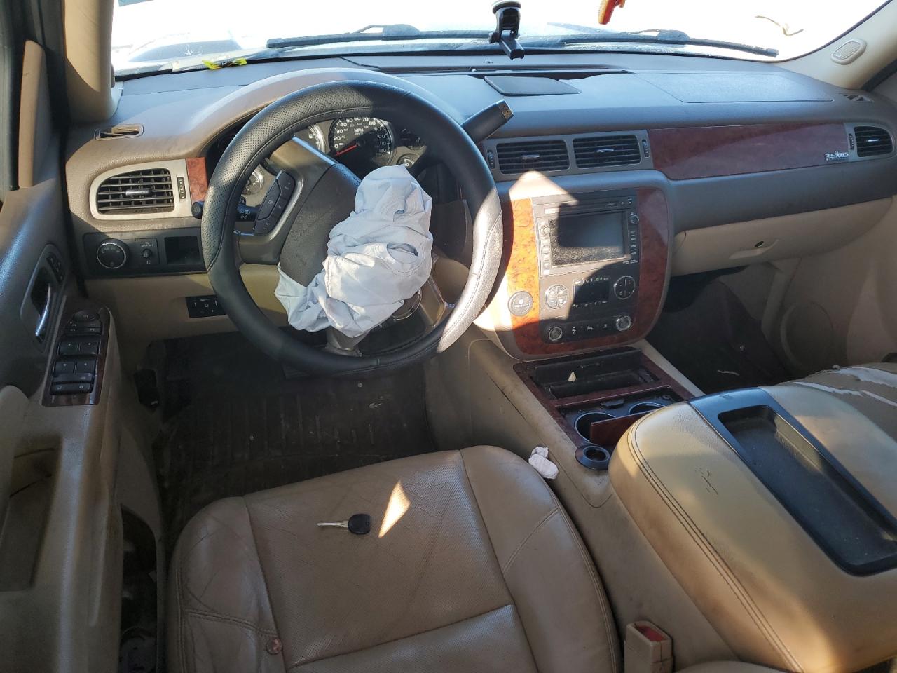 2011 Chevrolet Suburban C1500 Ltz VIN: 1GNSCKE05BR320599 Lot: 64181955