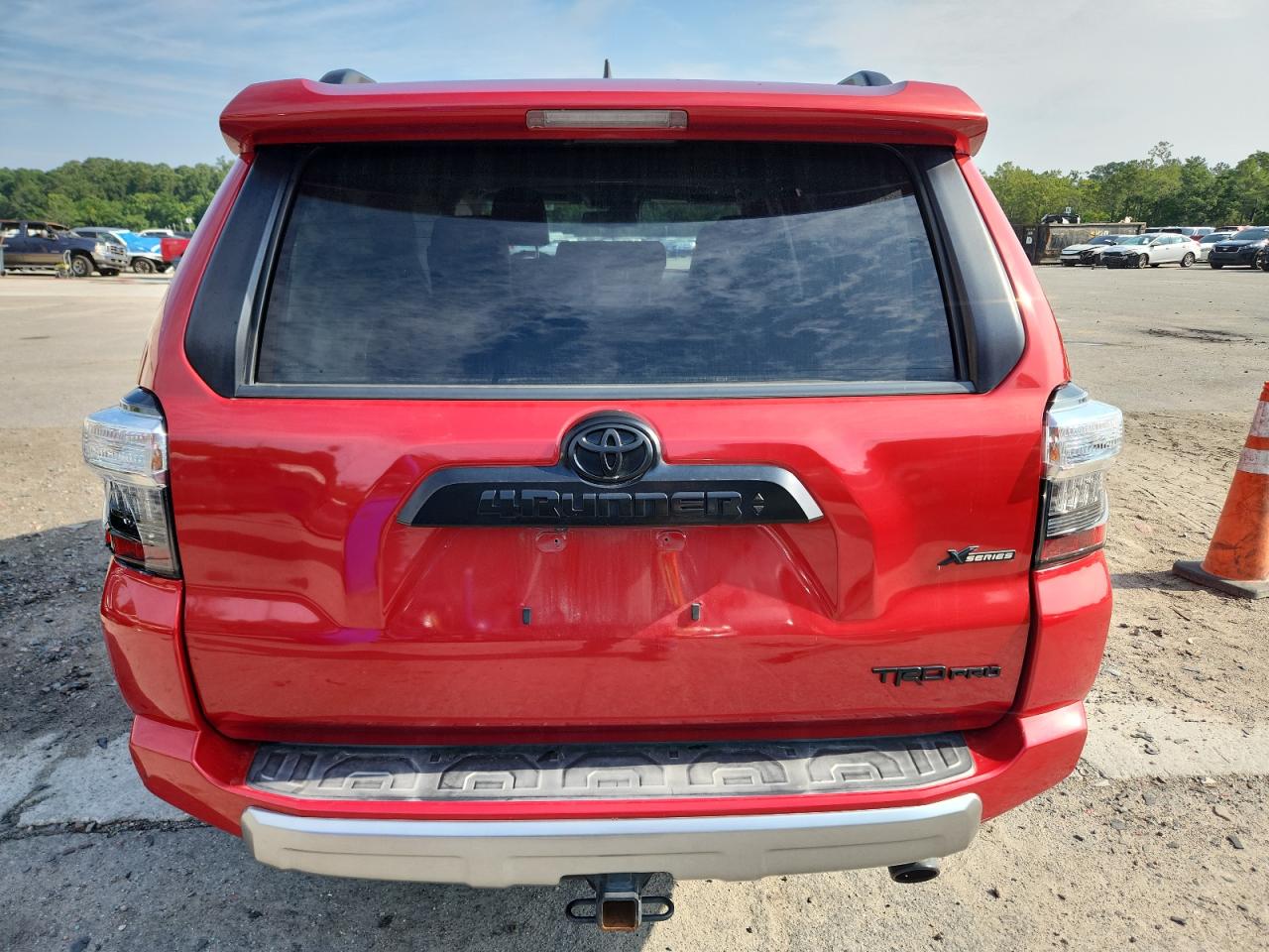 2020 Toyota 4Runner Sr5/Sr5 Premium VIN: JTEBU5JR7L5829870 Lot: 61529525