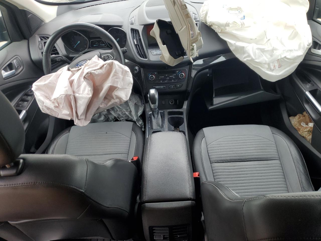 2019 Ford Escape Se VIN: 1FMCU9GD5KUA66727 Lot: 65533965