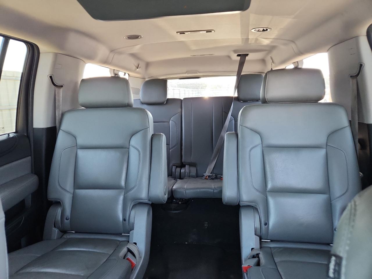 2015 Chevrolet Suburban C1500 Lt VIN: 1GNSCJKC5FR565255 Lot: 61907855
