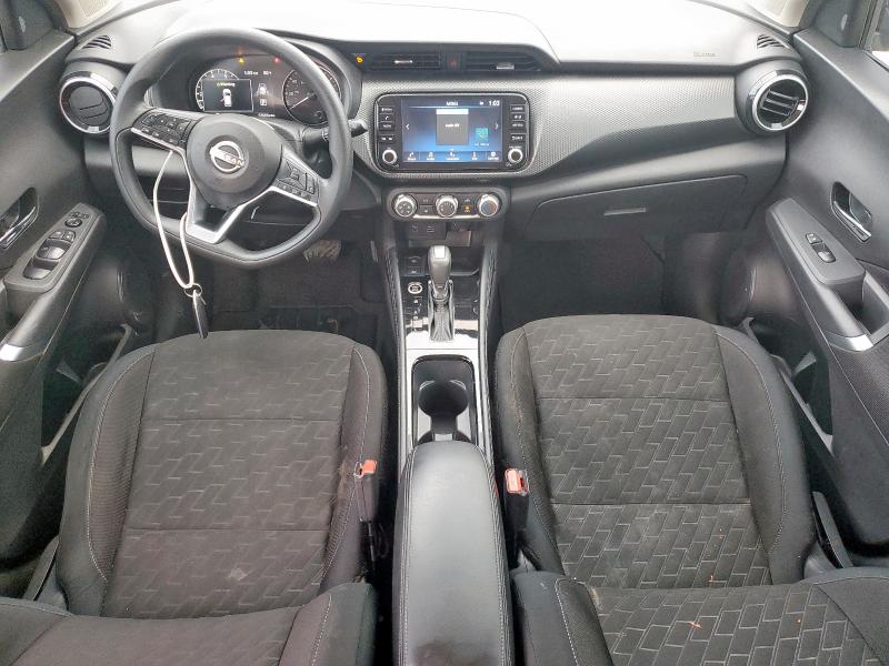  NISSAN KICKS 2024 Gray