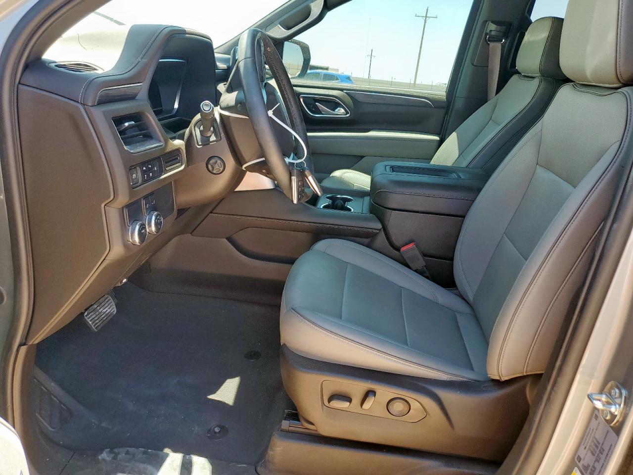 2024 GMC Yukon Xl C1500 Slt VIN: 1GKS1GKD1RR134883 Lot: 63703395