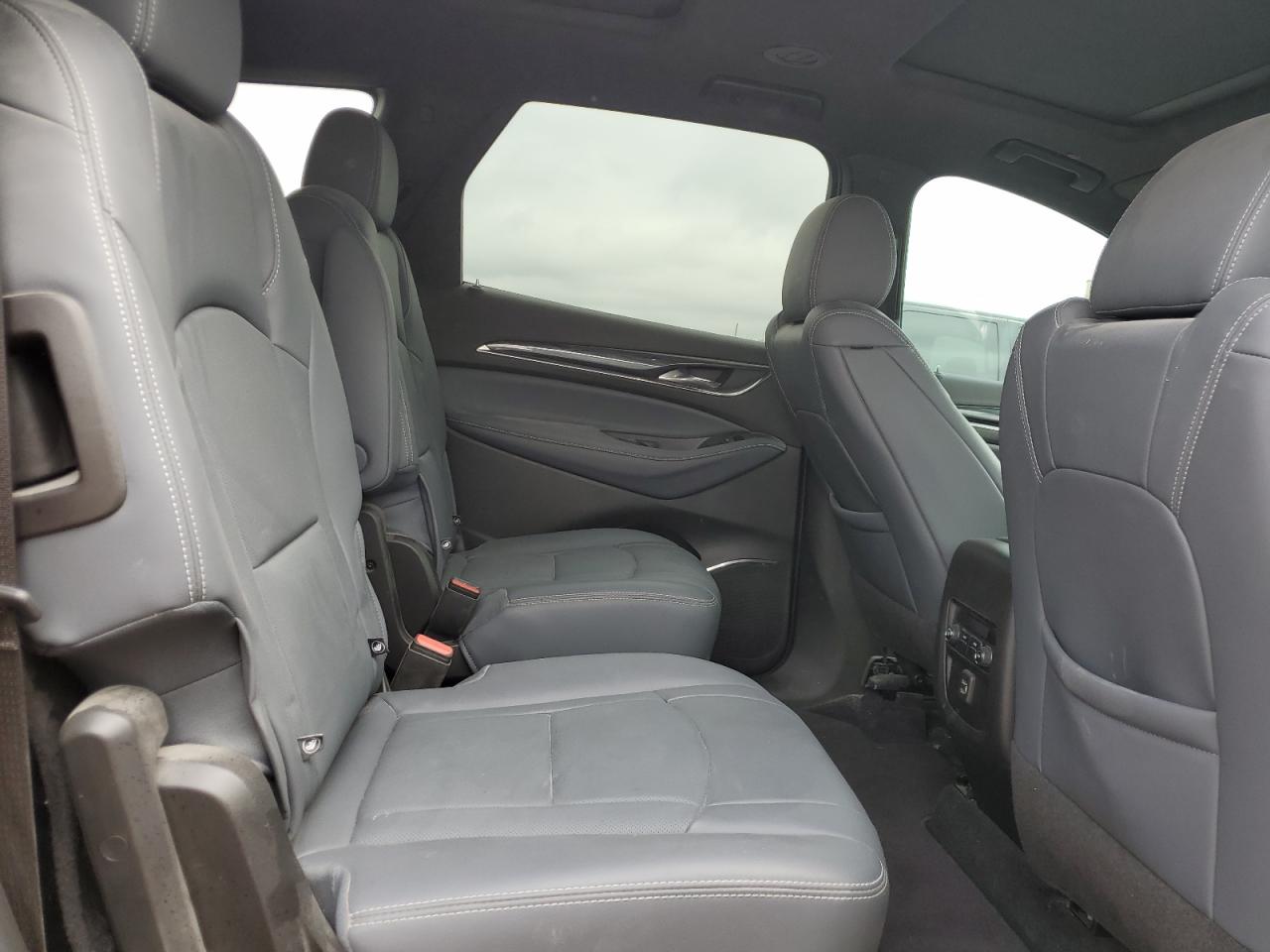 2022 Buick Enclave Essence VIN: 5GAERBKW8NJ165919 Lot: 65432305
