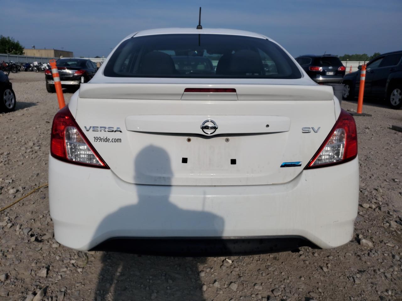2016 Nissan Versa S VIN: 3N1CN7AP5GL884522 Lot: 64309125