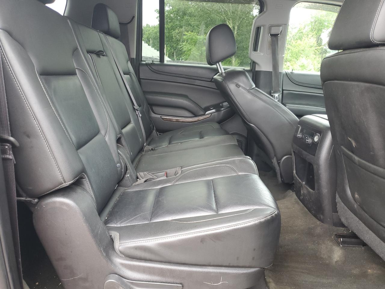 2015 Chevrolet Suburban K1500 Lt VIN: 1GNSKJKC8FR300073 Lot: 63651355