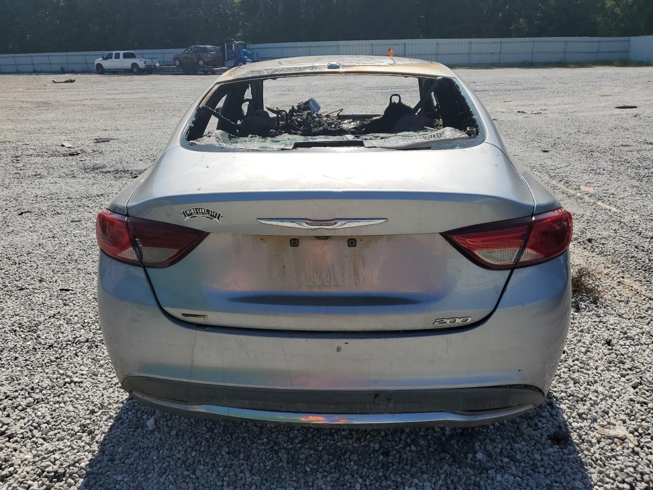 2015 Chrysler 200 Limited VIN: 1C3CCCAB3FN670521 Lot: 66547345