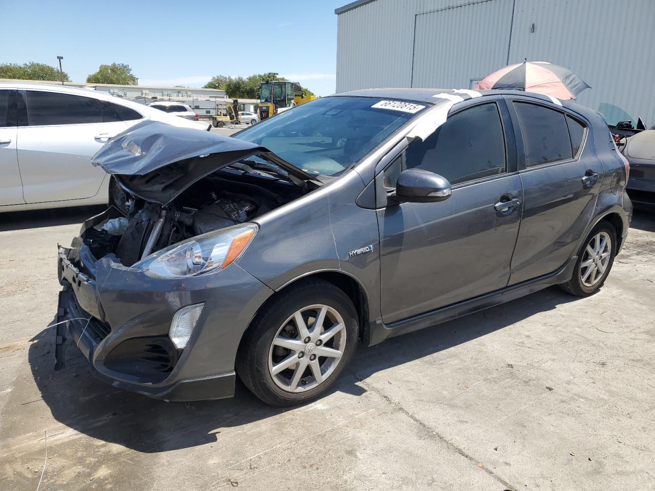 2017 Toyota Prius C VIN: JTDKDTB3XH1592499 Lot: 66120815