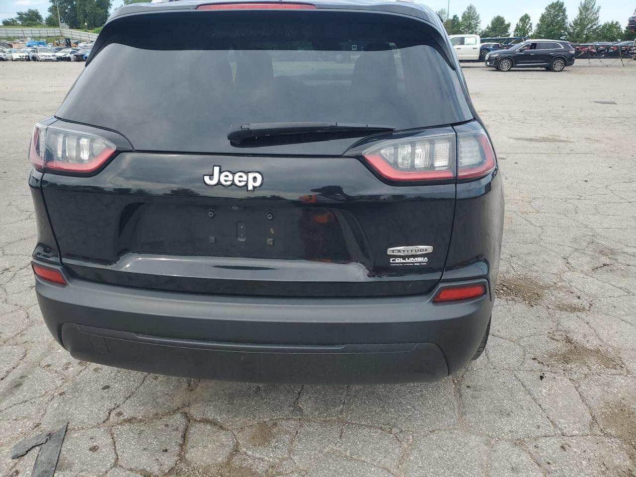 2019 Jeep Cherokee Latitude VIN: 1C4PJLCB8KD172329 Lot: 64387345