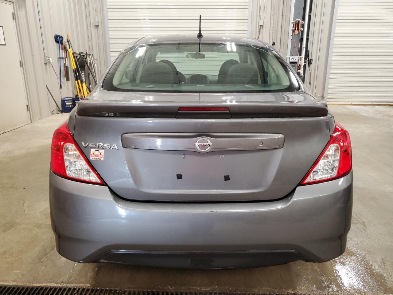 2017 Nissan Versa S VIN: 3N1CN7AP5HL84776 Lot: 63929555