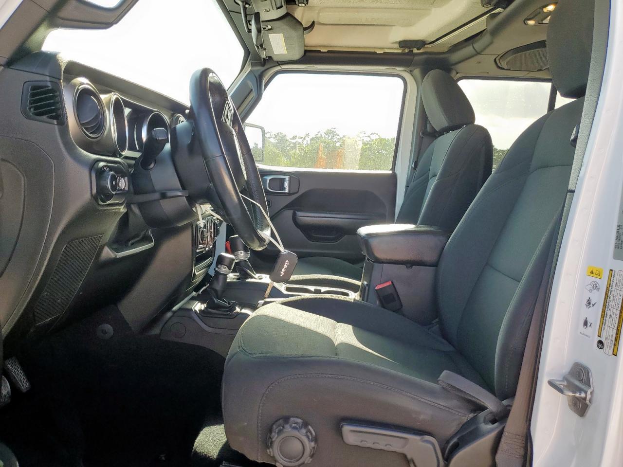 2019 Jeep Wrangler Unlimited Sport VIN: 1C4HJXDN7KW592544 Lot: 63093445