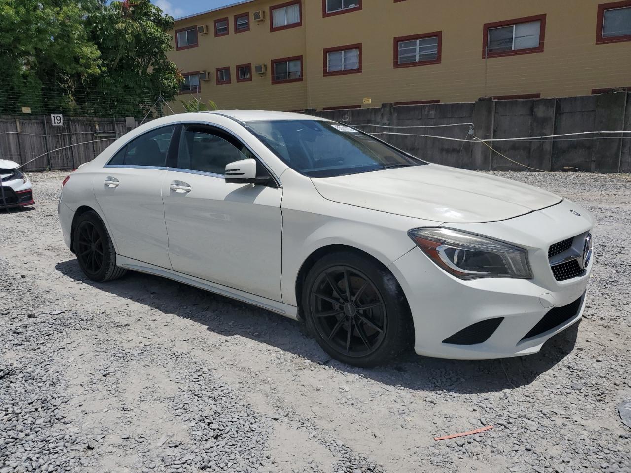 wddsj4eb1fn242398 WDDSJ4EB1FN242398 2015 Mercedes-Benz Cla 250