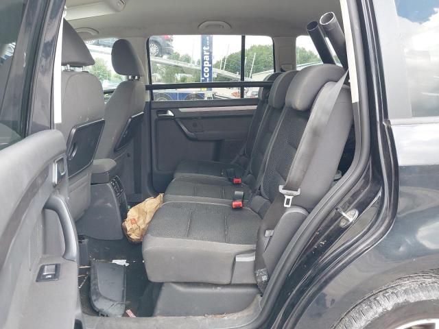 2011 VOLKSWAGEN TOURAN SE