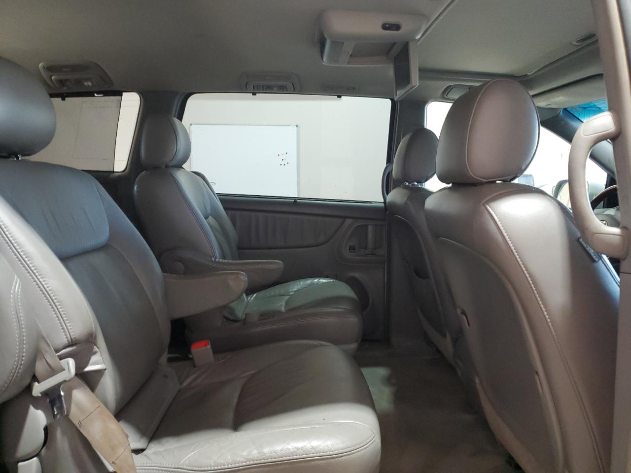 2008 Toyota Sienna Xle VIN: 5TDBK22C28S017896 Lot: 64607985