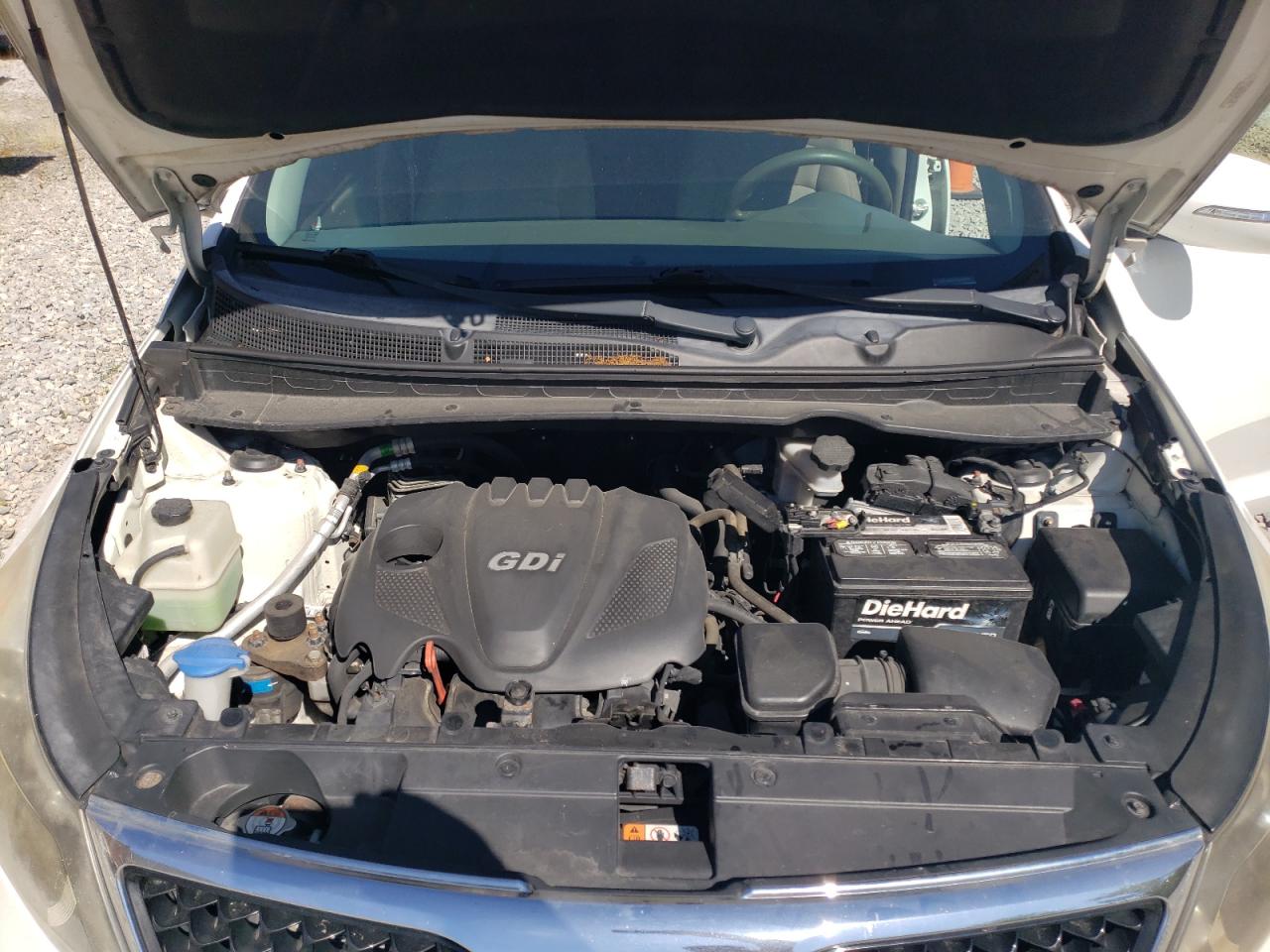 kndpb3ac8e7564996 KNDPB3AC8E7564996 2014 Kia Sportage Base