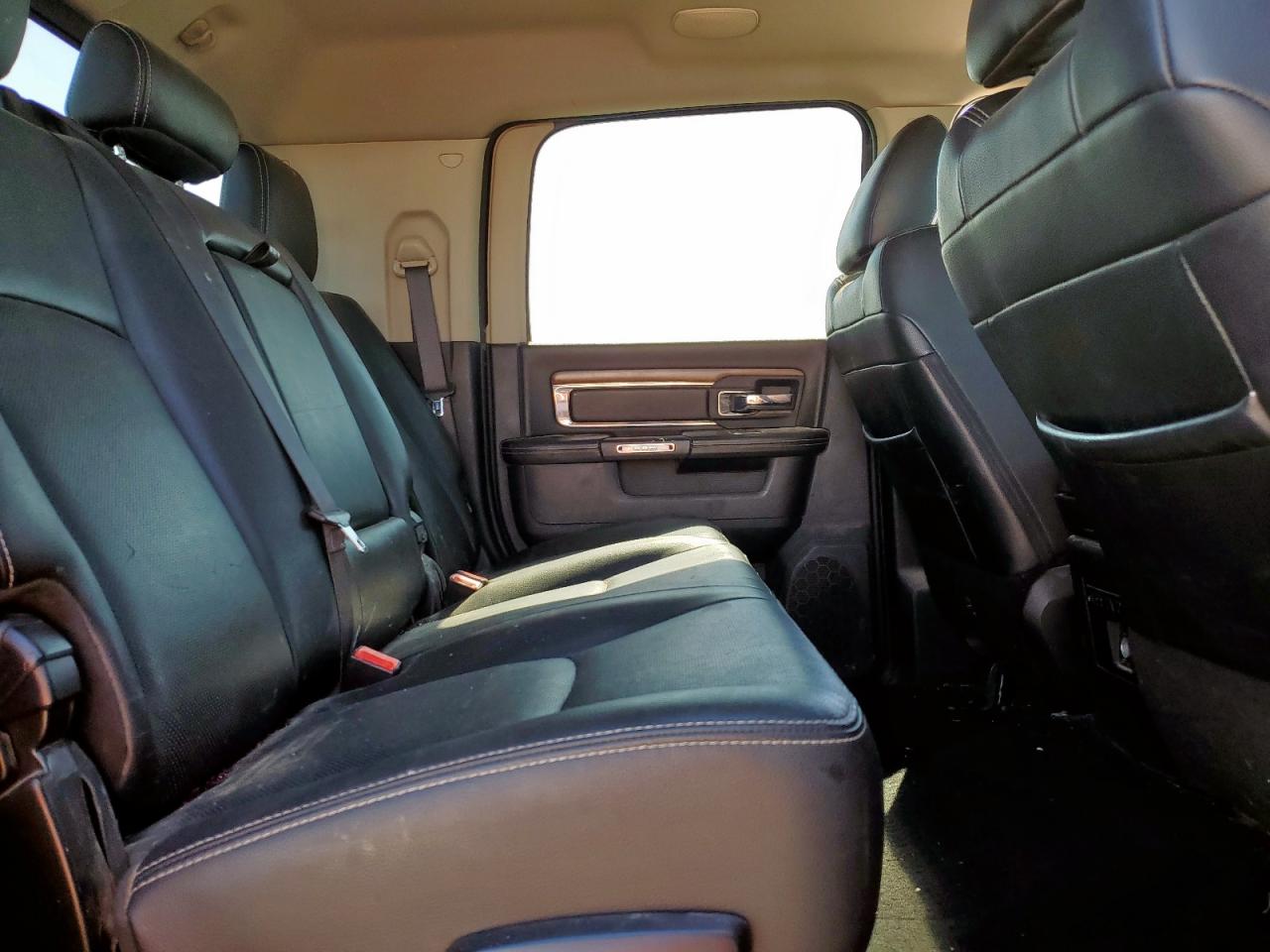 2017 Ram 2500 Laramie VIN: 3C6UR5NL7HG727111 Lot: 64643825