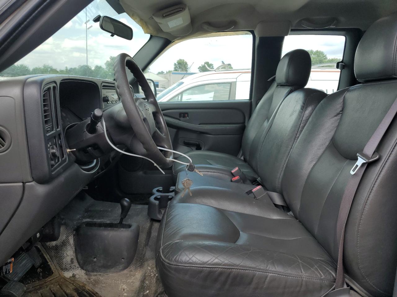 2005 Chevrolet Silverado K2500 Heavy Duty VIN: 1GCHK29U75E305990 Lot: 64611795