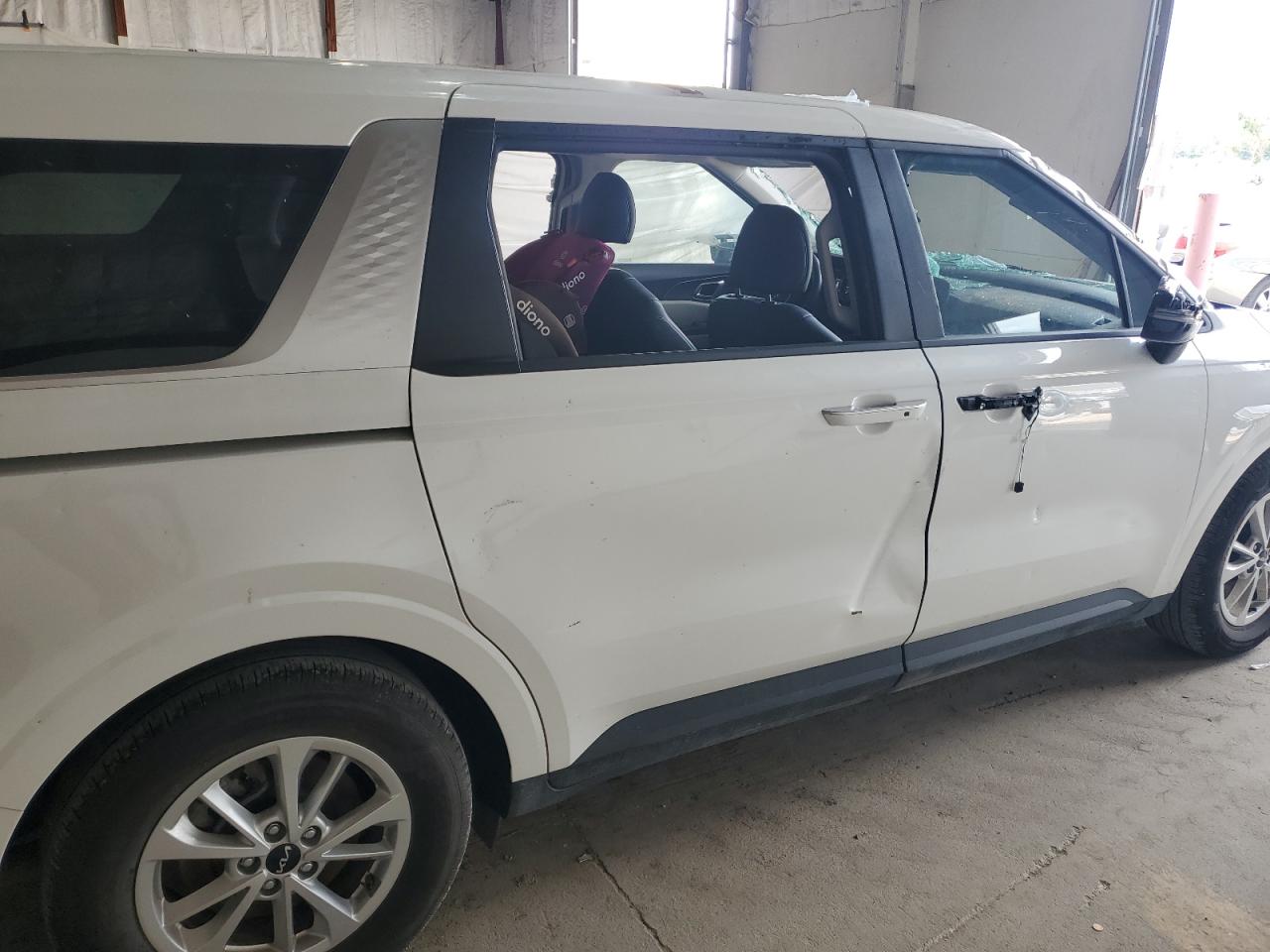 2024 Kia Carnival Lx VIN: KNDNB4H30R6415920 Lot: 64626125