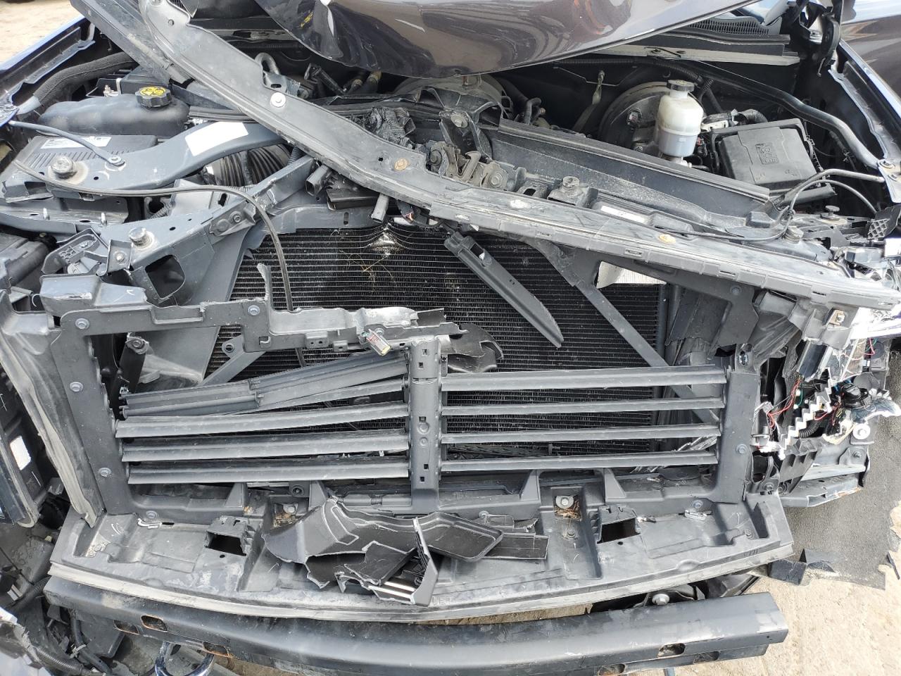 1gnskhkc7jr370407 1GNSKHKC7JR370407 2018 Chevrolet Suburban K1500 Lt