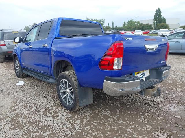 2019 TOYOTA HILUX INVI