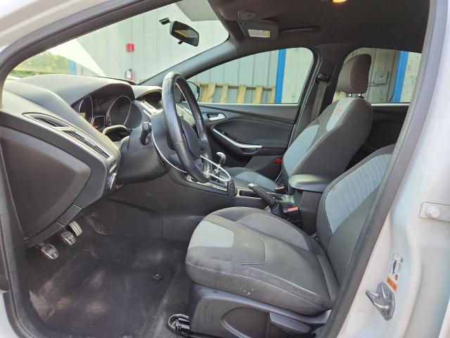  FORD FOCUS 2017 White