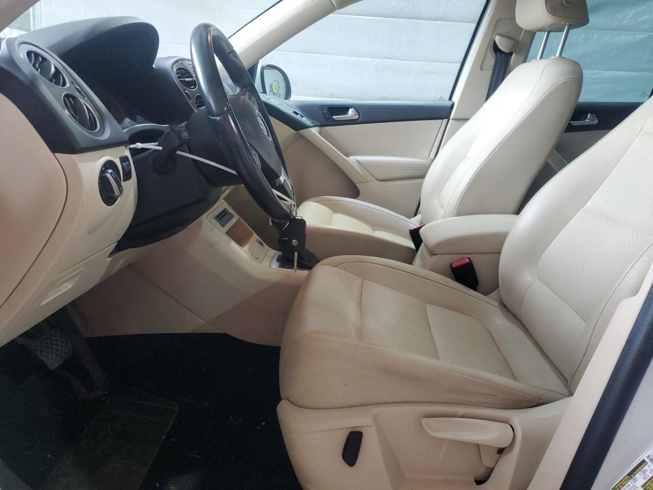 2015 Volkswagen Tiguan S VIN: WVGBV7AX7FW589323 Lot: 65200715