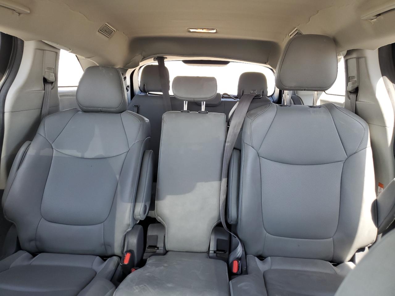2021 Toyota Sienna Xle VIN: 5TDYRKEC9MS066413 Lot: 63692325