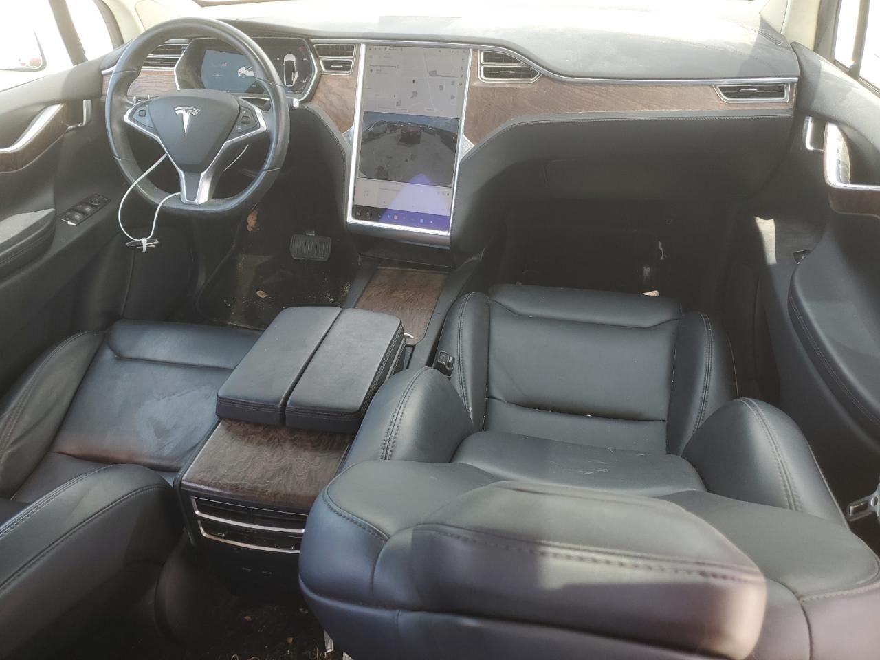 2018 Tesla Model X VIN: 5YJXCAE23JF089927 Lot: 62945155