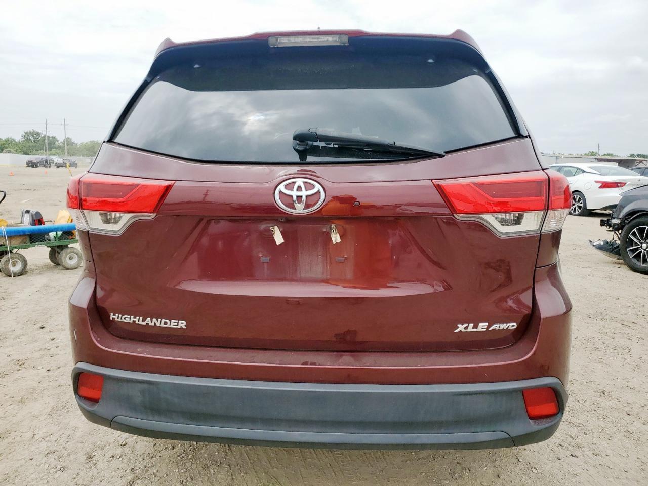 2019 Toyota Highlander Se VIN: 5TDJZRFH0KS999540 Lot: 65263255