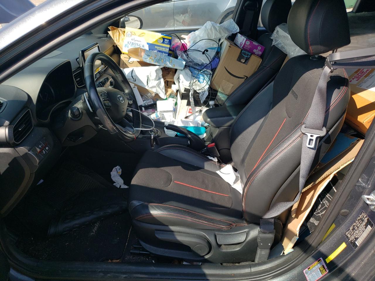 kmhtg6af3ku006932 KMHTG6AF3KU006932 2019 Hyundai Veloster Base