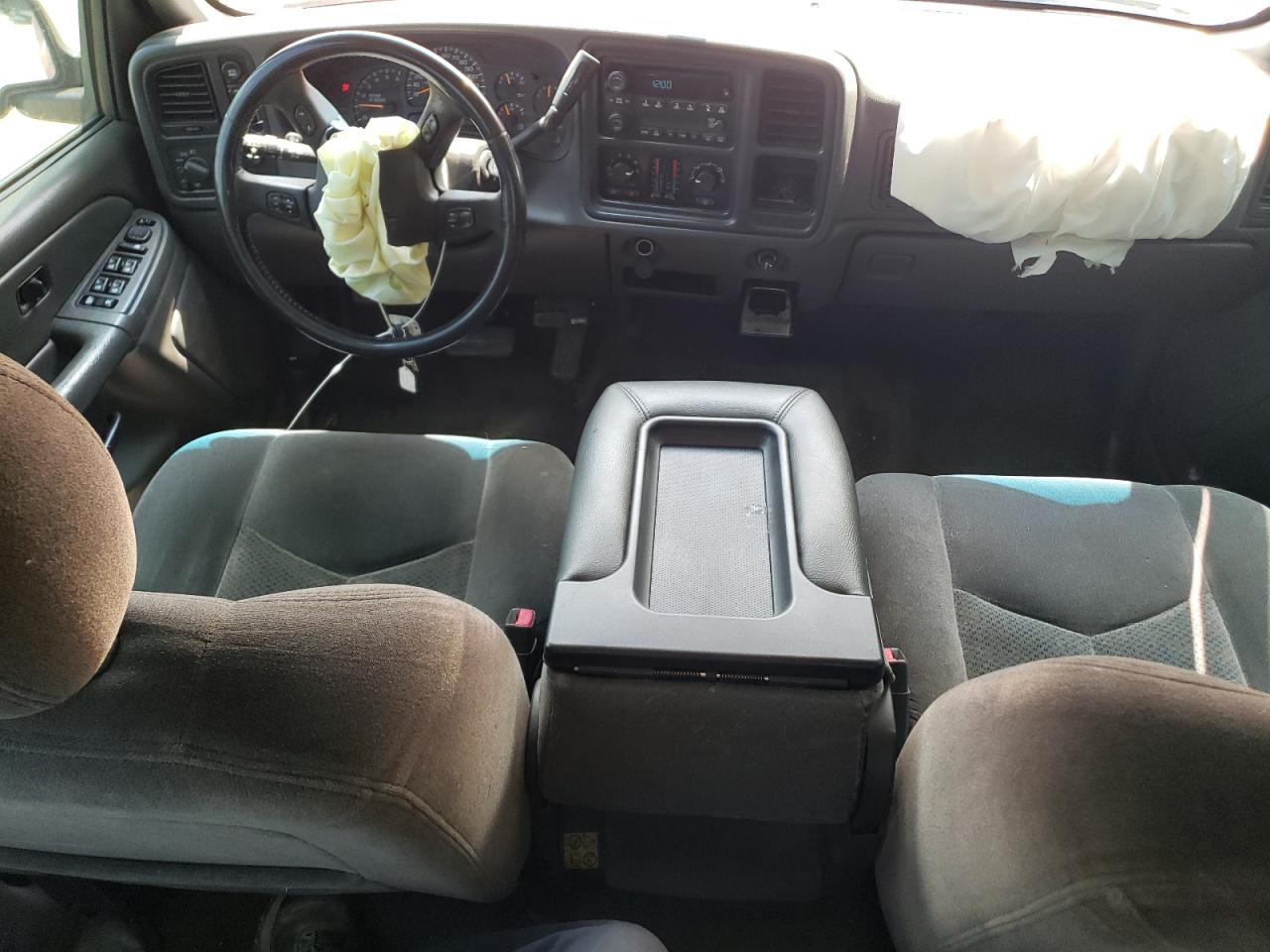 2005 Chevrolet Silverado K1500 VIN: 2GCEK13T051194908 Lot: 64561085
