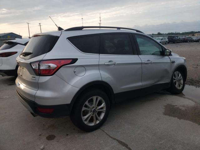  FORD ESCAPE 2018 Srebrny