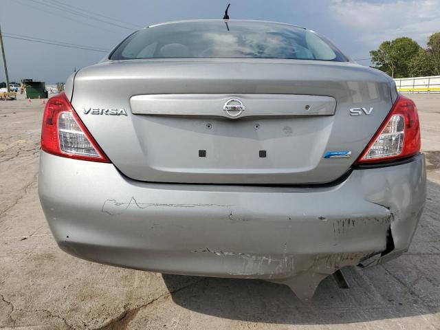  NISSAN VERSA 2012 Srebrny