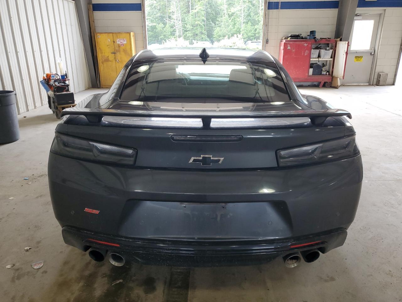 2018 Chevrolet Camaro Ss VIN: 1G1FG1R74J0110992 Lot: 65143335