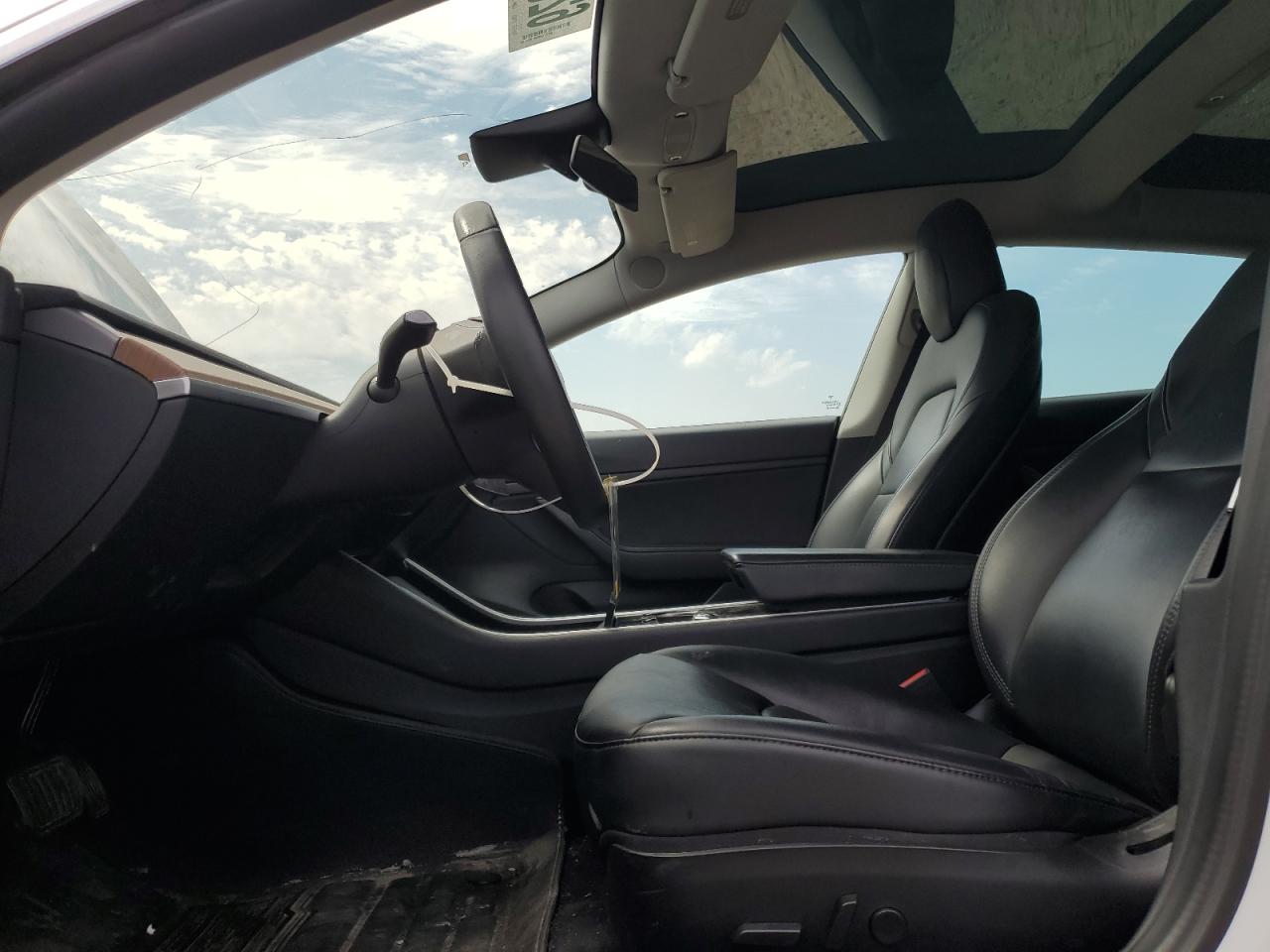 2020 Tesla Model 3 VIN: 5YJ3E1EAXLF642639 Lot: 62931645